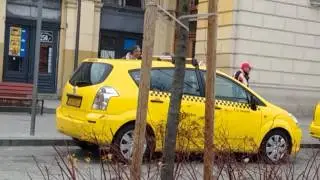 TAXISOK EGYM&Aacute;S K&Ouml;ZT!!!! Bp Keleti P&aacute;lyaudvar 2015-12-15. /