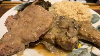Pork Chops With Creamy Mushroom Sauce