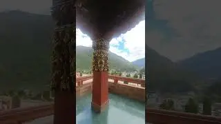 2) Thupsung Dhargye Ling Monestry at Dirang on the way to Tawang near Tibet/ Bhutan boundry