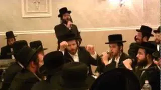 Chazzen Yoel Ausch - Eilu Devarim