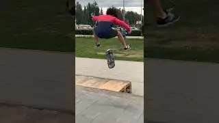 #skateboardingisfun #zoomer #skate #school #shorts @Prod84skate #switchmade