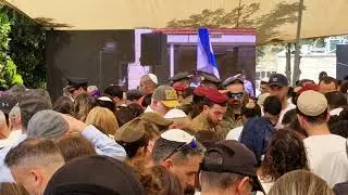 Yom HaZikaron memorial day siren at ceremony for fallen IDF soldiers / police in Yavne