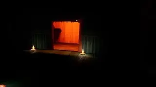 Hello Neighbor Act 3 sotano escape usando la tv.