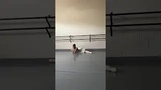 GIRL IN A BOOK #ballerina#books#book#easy#ballet#splits#hardday#inspiration#dancer#tutu#sad#trust