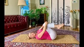 30 Minute Yoga Beginners Welcome - Daily Yoga Every Day for Mobility - Easy Yoga and Meditation