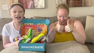 TRYING SNACKCRATE FROM THAILAND