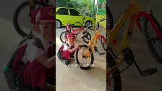 Cek dulu ban sepeda sebelum berangkat #shorts