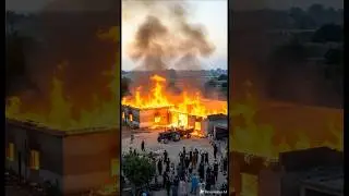 🔥 Farmer Escapes Burning Farm in Pakistan | Unbelievable Real Footage! #Fire #disaster #pakistan