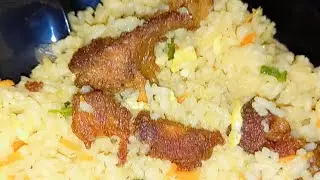 মাএ ১০ মিনিটে চাইনিজ ফ্রাইড রাইস রান্নার সহজ ও মজাদার রেসিপি 😋💞......#foryou #muskan #chinesefood 
