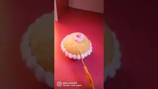 Alfiletero en forma de  cupcake by Gatos lanudos