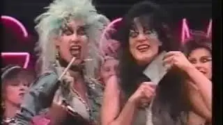 S2.E23.4 California Doll & Little Egypt vs Heavy Metal Sisters