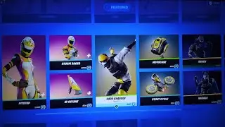 Fortnite Item Shop *RARE* HARD CHARGER SKIN And STRIKER SPECIALIST GAMEPLAY