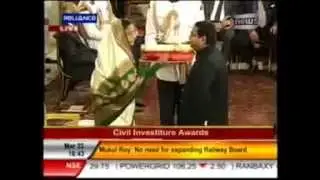 Dr. Mukesh Batra receives the Padma Shri Award for Medicine, 2012.