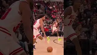 Tre Jones with the shifty handle and smooth lay