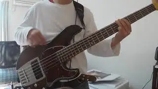 Van Halen  Right now  Bass Cover