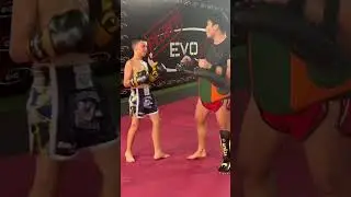 SANDRO PORA  training in Thailand with saensuek สุรศักดิ์ สุขคำชา champion BKFC