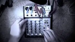 How to make Noise music | Feedback Loops | Behringer Mixer Madness