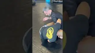 Kimura to knee bar