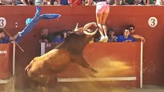 😱 TORO SALTA Y CASI TIRA A LA CHICA