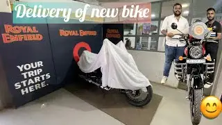 Taking delivery of our new bike😘😘😘 #royalenfield #royalenfieldclassic350 #bullet350