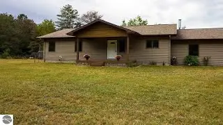 16967 Finch Trail, Lake Ann, MI Presented by Jeff Skomp.