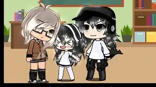 меме:i kiss a girl!(i'am creator)