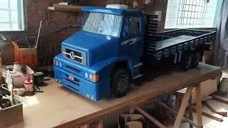 mb 1620 escala 1/5 ,esse é pra por criança em cima que aguenta