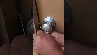 ABRIR PUERTA CON UNA TARJETA#tips #tutorial #viral
