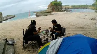 Akses ke Pantai klayar Pacitan jalanya lebar mulus | Camping Pantai klayar | hujan angin ‼️