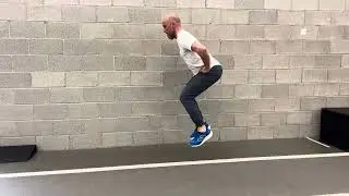 Squat, baby hop