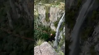 O salto cl&aacute;ssico com front flip - Salto de P&ecirc;ndulo em Urubici, Santa Catarina