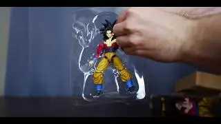 Super Saiyan 4 Goku Dragon Ball Stars Action Figure Review