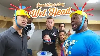 WWE Superstars spielen Wet Head: WWE Game Night