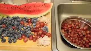 Refreshing Watermelon Blueberry Grape Ginger Juice - Perfect for Hot Summer Days