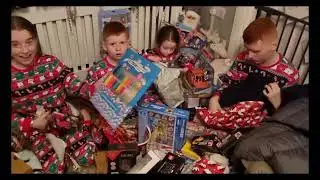 CHRISTMAS 2021!!! PS5 SUPIRISE)) HIDDEN IPHONE 12!!! EMOTIONAL