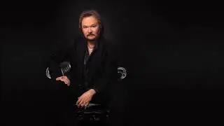 Travis Tritt - Help Me Hold On (Remastered)