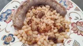 Alubias de Santa Pau con butifarra y panceta / Recetas de cocina