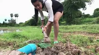 Big Booty   Creative Girl Deep Hole Fish Trap