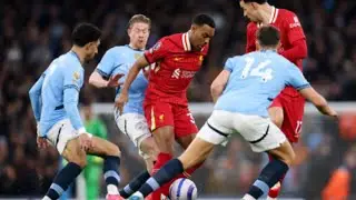 Gravenberch vs Man City | He is too strong for Manchester city