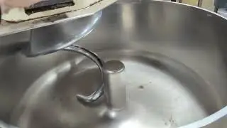 BID ON EQUIPMENT Item: 399914 - BERTUETTI SPA IF200-A Spiral Dough Mixer