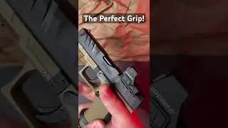 The BEST way to grip a pistol #practicalshooting #waltherpdp #newshooters #beginnerfriendly