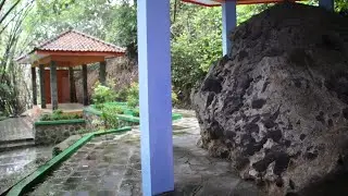 Petilasan Nyai Rambut Kasih Sindangkasih Majalengka