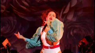 Rosalía ft. Ozuna – Yo x Ti Tu x Mi (El Mal Querer Tour - Live in Paris)
