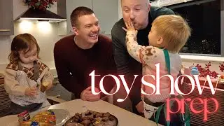 vlogmas #2 | starting our family Christmas traditions (messy Toy Show baking with the twins!) 🍪😂🎄