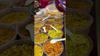 Crorepati namkeen wala of Indore #streetfoodindia #indianstreetfood #namkeen #indore