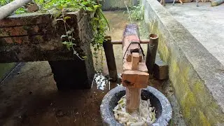 rice mill uses water power to create rice grains