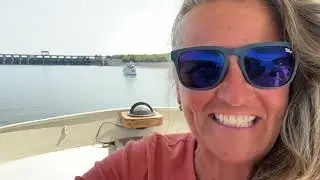 Ep 20 Great Loop FREE Anchoring the Upper Mississippi River to Lake Barkley Kentucky | FUN with SAND