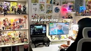 cozy desk vlog 🌙 | anime + journaling + desk reset + blind box + chill games | homebody diaries