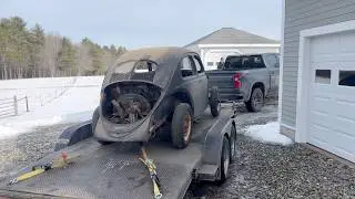 Barn Find 1951 Vw Beetle Split Found - JunkYard Rescue?