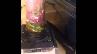 Vegan Tropical Strawberry Shakeology Recipe!!